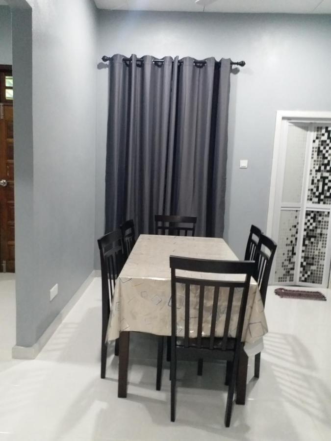 Alias Residence - Homestay Kubang Kerian コタバル エクステリア 写真